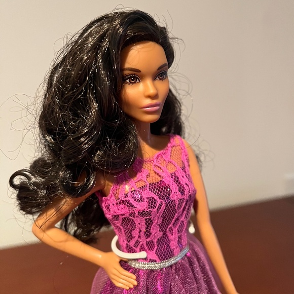 Barbie 2016 Holiday Barbie Doll AA - Picture 4 of 5